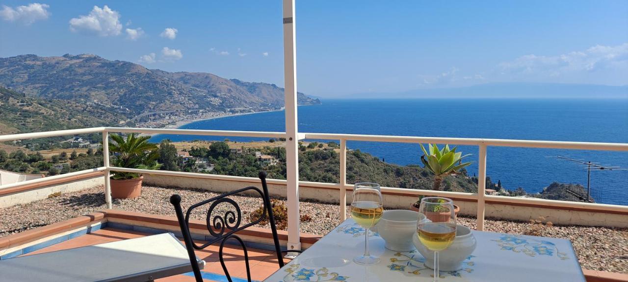 Casa Amapola Taormina Villa Buitenkant foto