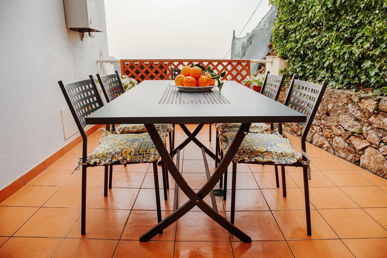Casa Amapola Taormina Villa Buitenkant foto