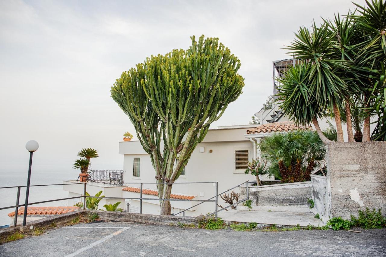 Casa Amapola Taormina Villa Buitenkant foto