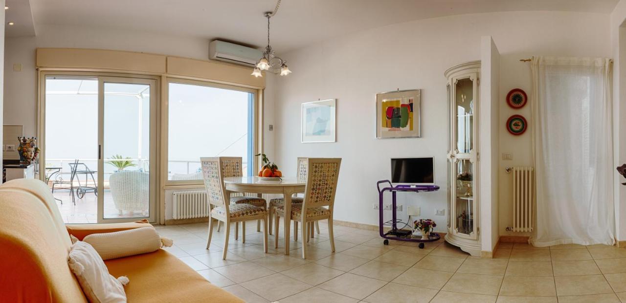 Casa Amapola Taormina Villa Buitenkant foto